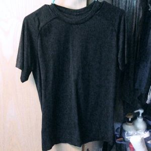 lululemon workout tee